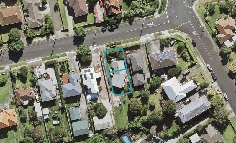 16 Hastie Avenue, Mangere Bridge, Auckland - Carousel 1