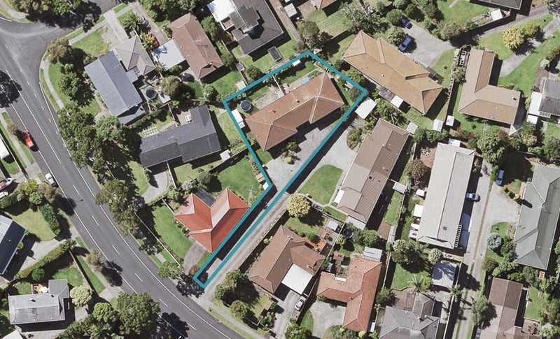 2/52 Sunderlands Road, Half Moon Bay, Auckland - Carousel 1