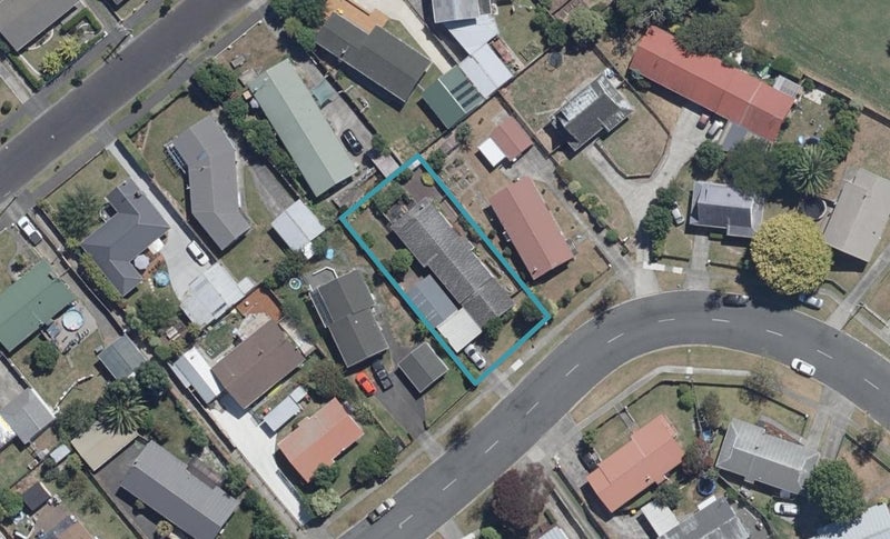 36 Garland Drive, St Andrews, Hamilton - Carousel 1