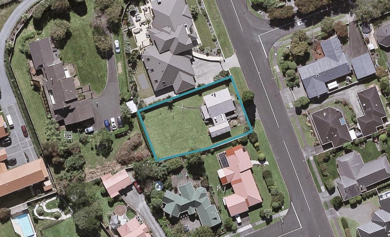 16 Veale Road, Frankleigh Park, New Plymouth - Carousel 1
