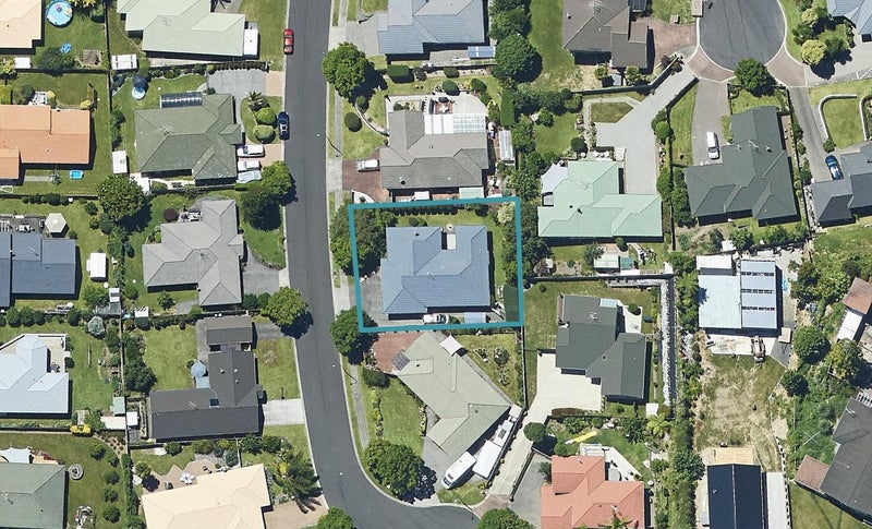 15 Hidcote Place, Bethlehem, Tauranga - Carousel 1