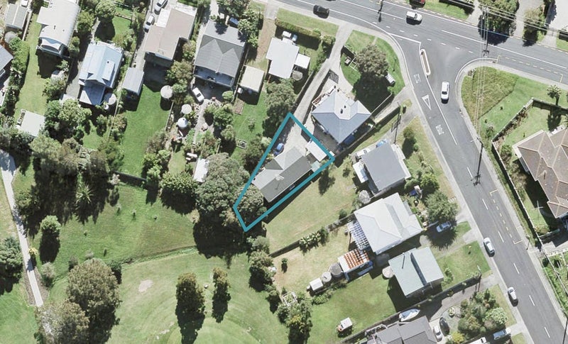 1/1401 Whangaparaoa Road, Army Bay, Whangaparāoa - Carousel 1
