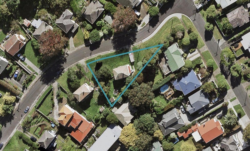 32 Mount Royal Avenue, Mount Albert, Auckland - Carousel 1