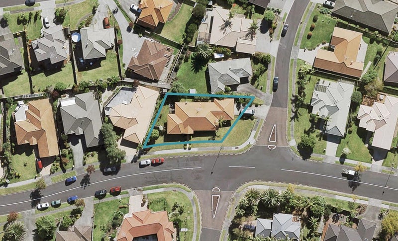37 Bluebird Crescent, Unsworth Heights, Auckland - Carousel 1