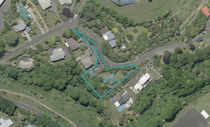 10 Hillside Terrace, Saint Johns Hill, Whanganui - Carousel 1