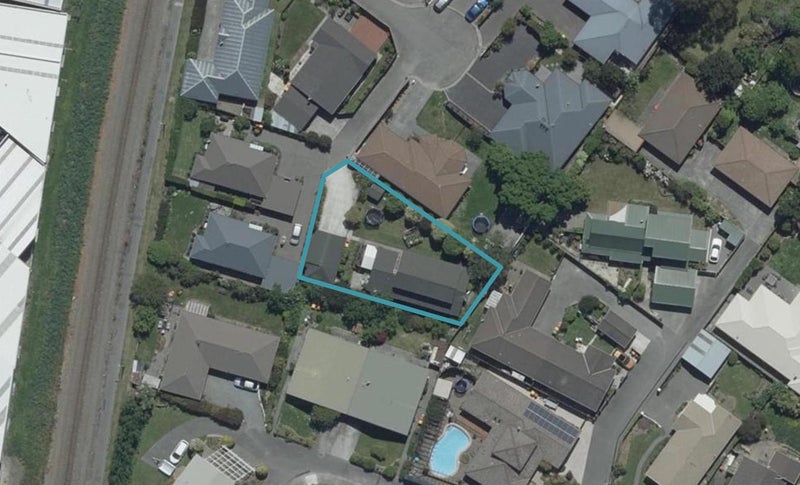 8 Phoenix Lane, Northcote, Christchurch - Carousel 1
