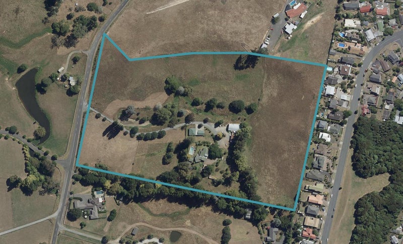 27 Wallace Road, Temple View, Hamilton - Carousel 1