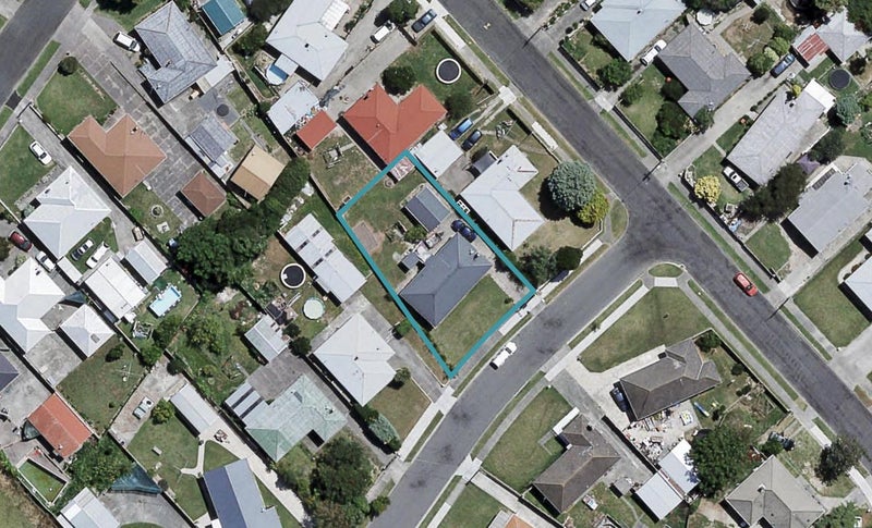 5 Moore Avenue, Maraenui, Napier - Carousel 1