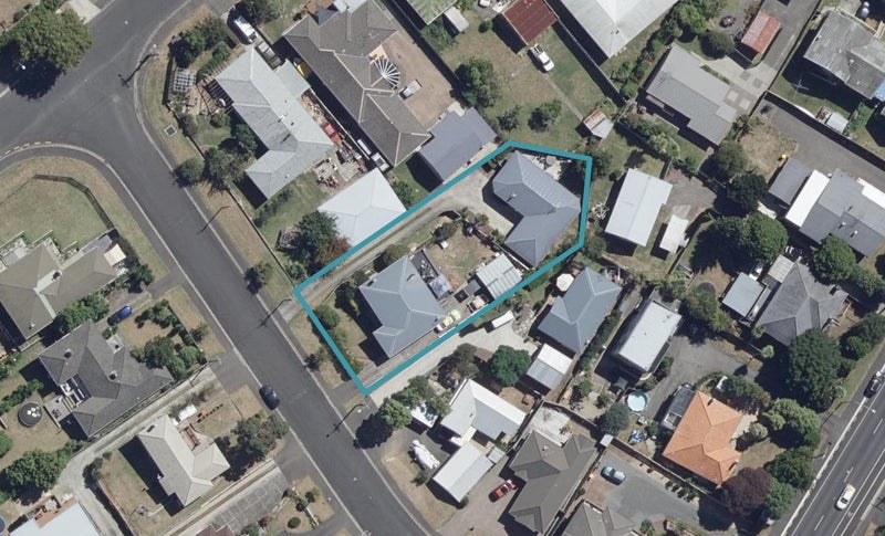 6B Holden Avenue, Forest Lake, Hamilton - Carousel 1