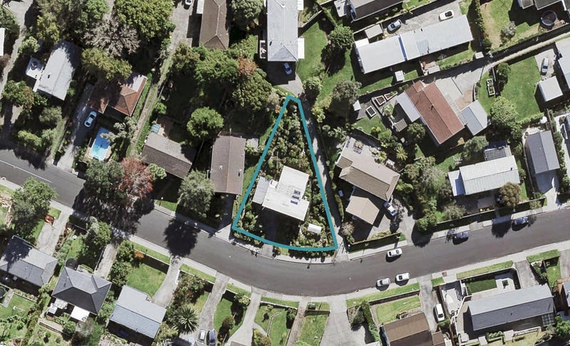 7 Stott Avenue, Birkdale, Auckland - Carousel 1