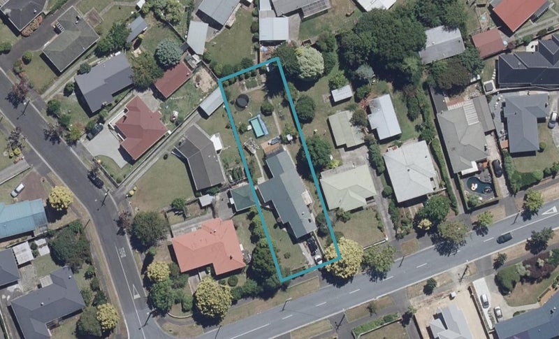 103 Mansel Avenue, Hillcrest, Hamilton - Carousel 1