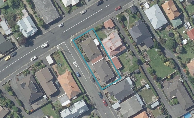 219 Bay View Road, Saint Clair, Dunedin - Carousel 1