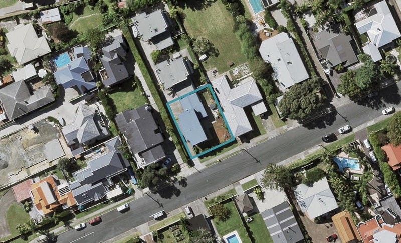 4 Norwood Road, Bayswater, Auckland - Carousel 1