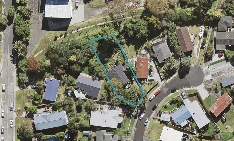 22 Nutsey Avenue, Northcote, Auckland - Carousel 1