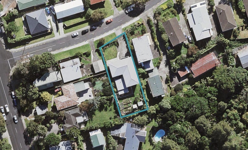 3 McDowell Crescent, Hillcrest, Auckland - Carousel 1