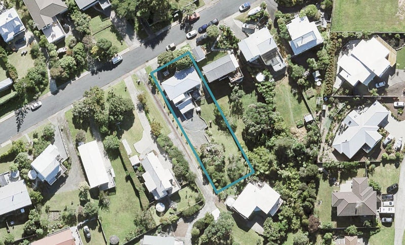 14 Kotanui Avenue, Army Bay, Whangaparaoa - Carousel 1