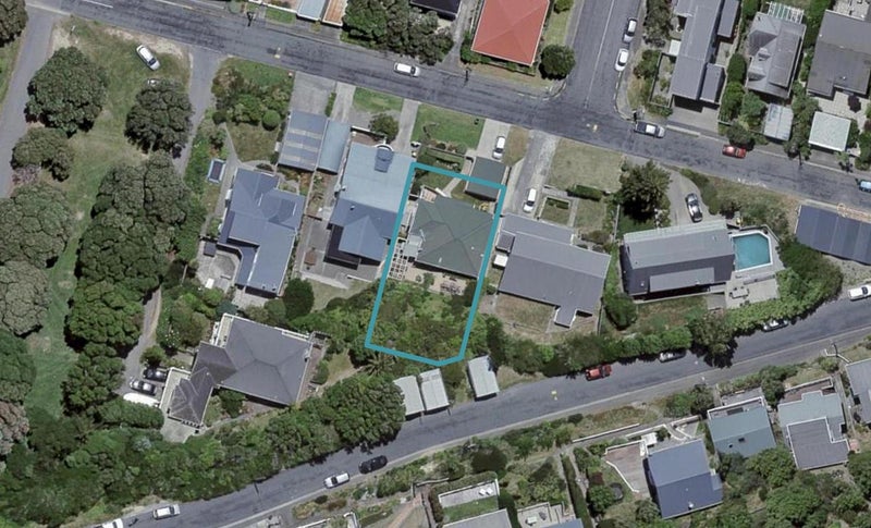 18 Pinnacle Street, Seatoun, Wellington - Carousel 1