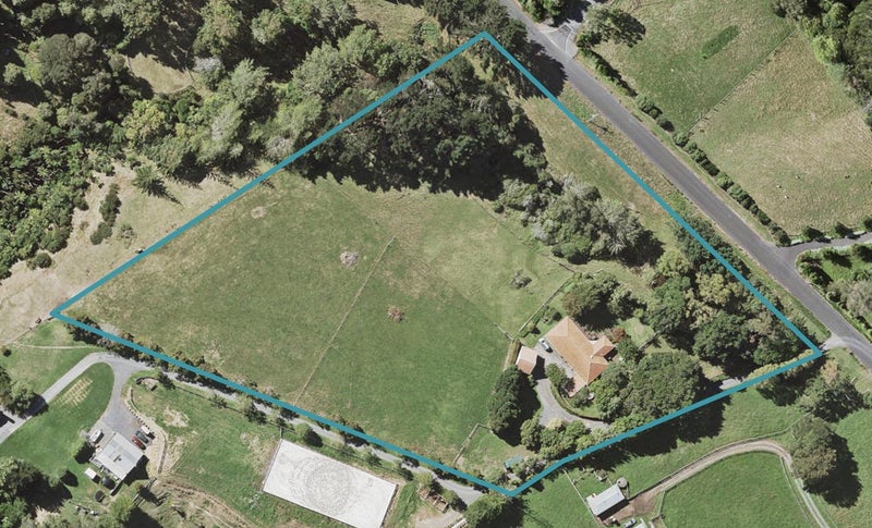 30 Whites Road, Howick - Carousel 1