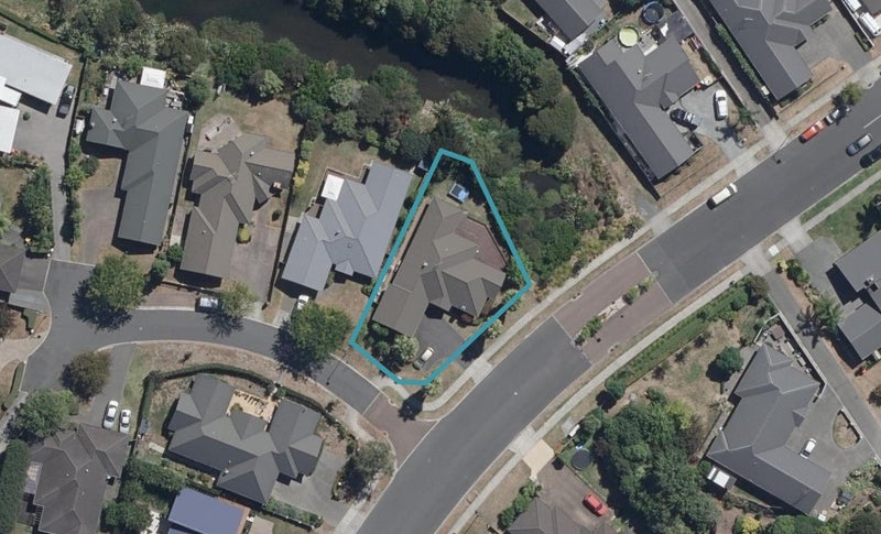 2 Westbury Mews, Huntington, Hamilton - Carousel 1