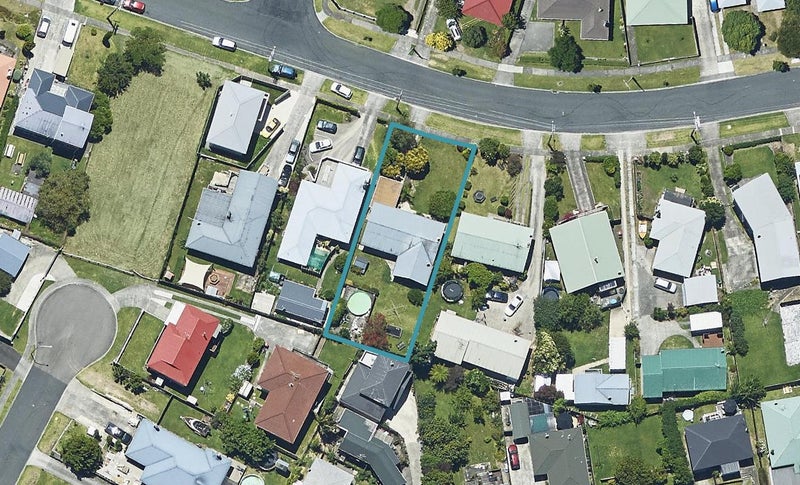 24 Alverstoke Road, Parkvale, Tauranga - Carousel 1
