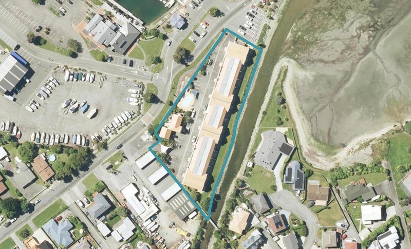8/45 Beach Road, Waikawa, Picton - Carousel 1