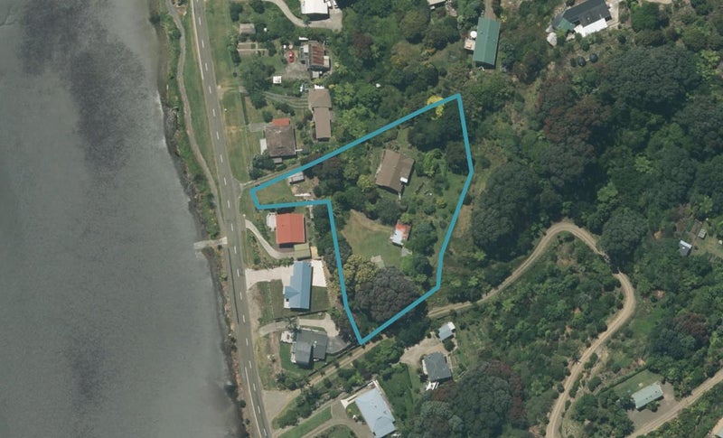 256 Ohiwa Harbour Road, Waiotahe, Opotiki - Carousel 1