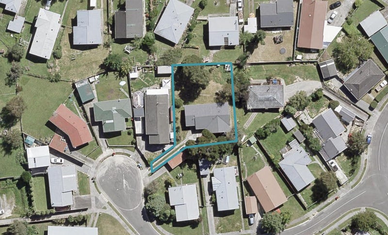 29 Blueberry Grove, Timberlea, Upper Hutt - Carousel 1