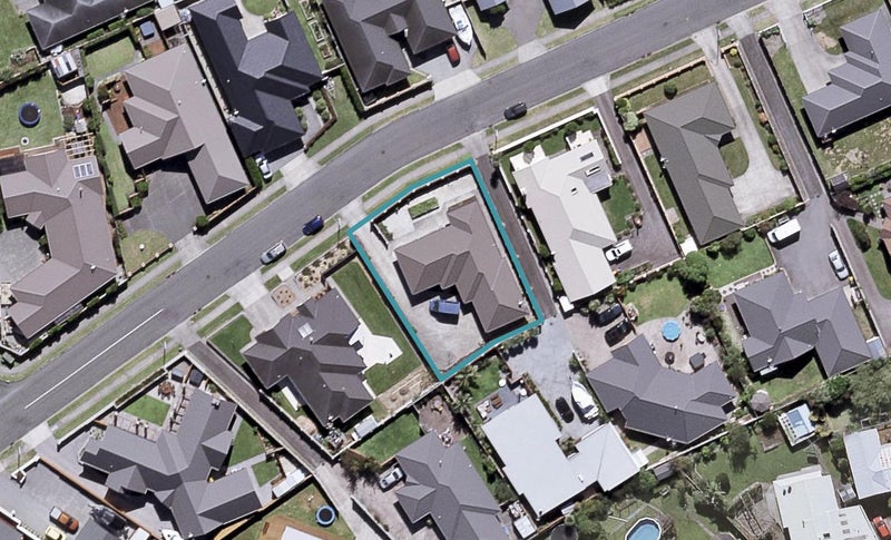 8 Marlin Terrace, Bell Block, New Plymouth - Carousel 1
