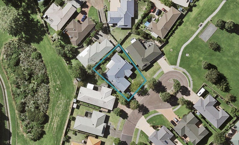 40 Millington Place, Huntington Park, Auckland - Carousel 1