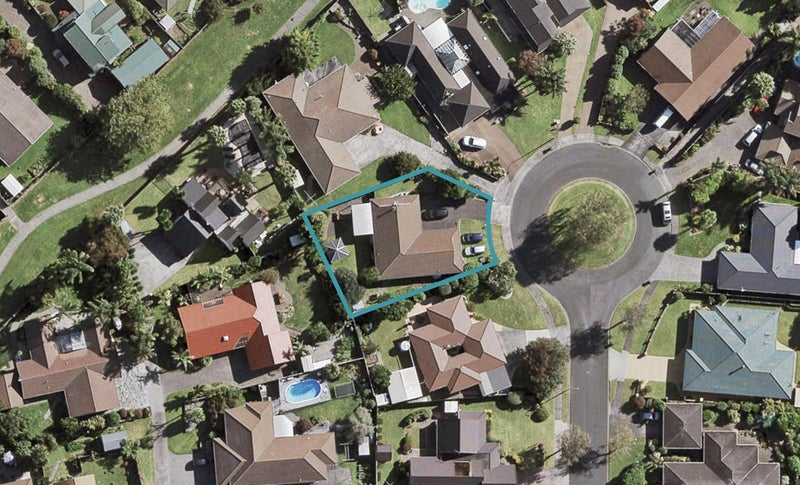16 Foxbridge Lane, Conifer Grove, Takanini - Carousel 1