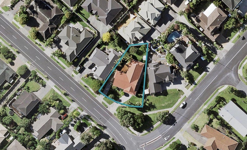 24 Nicholas Road, Somerville, Manukau - Carousel 1