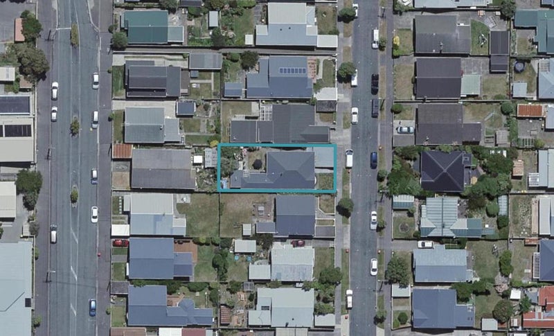 27 Palm Avenue, Lyall Bay, Wellington - Carousel 1