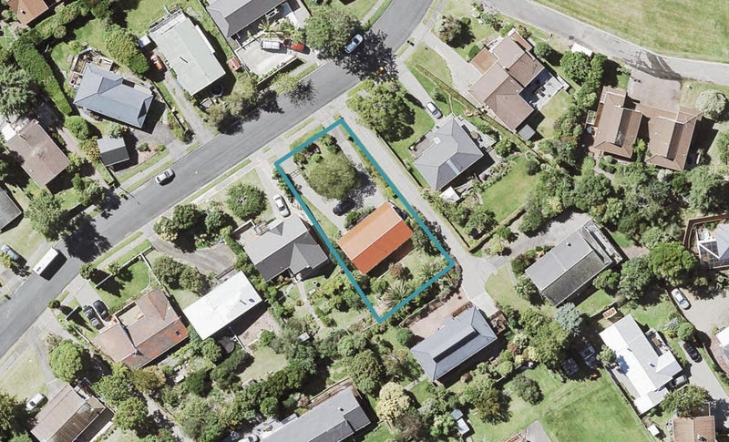 25 Squirrel Lane, Browns Bay, Auckland - Carousel 1