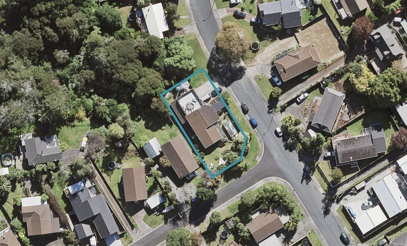 34 Hale Crescent, Bayview, Auckland - Carousel 1