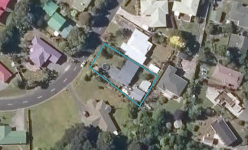 11 Beverley Crescent, Whangarei - Carousel 1