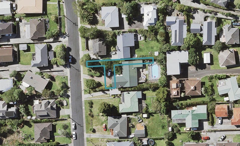 2/20 William Souter Street, Forrest Hill, Auckland - Carousel 1