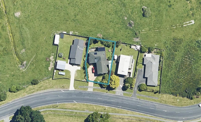 24 Western Road, Ngongotaha, Rotorua - Carousel 1