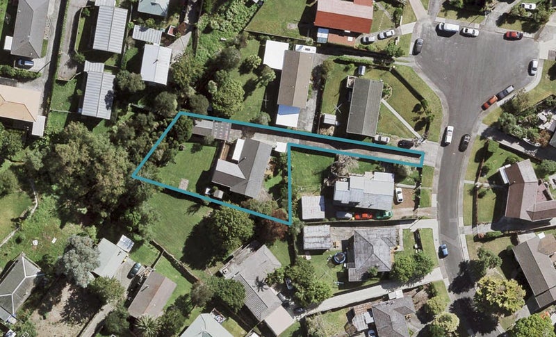 13 Pankhurst Place, Sunnyvale, Auckland - Carousel 1