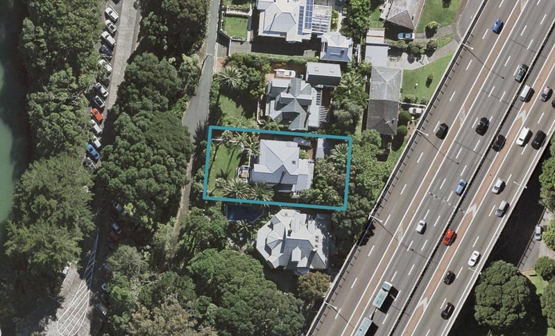 3 Queen Street, Northcote Point, Auckland - Carousel 1