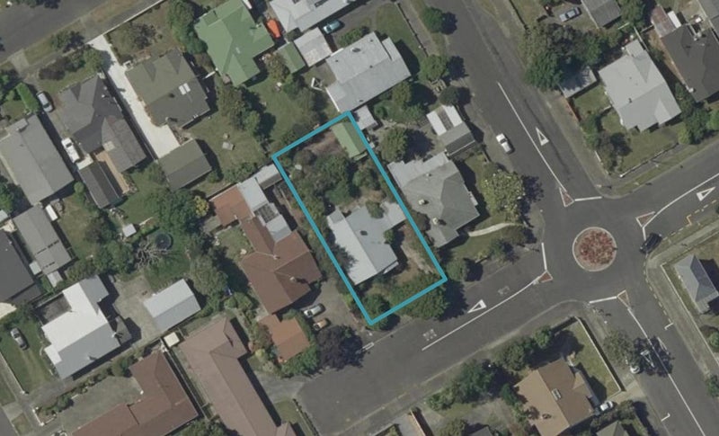 3 Beresford Street, Takaro, Palmerston North - Carousel 1