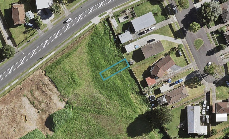 8 Matawhanga Drive, Wattle Downs, Auckland - Carousel 1