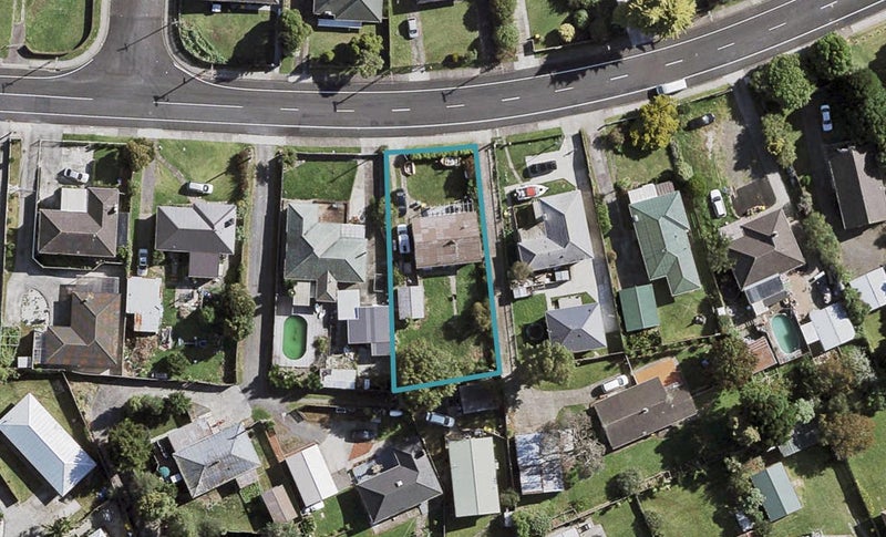 65 McAnnalley Street, Manurewa East, Auckland - Carousel 1