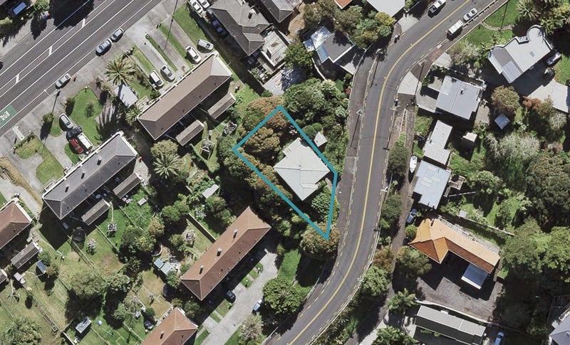 61 Tuarangi Road, Grey Lynn, Auckland - Carousel 1