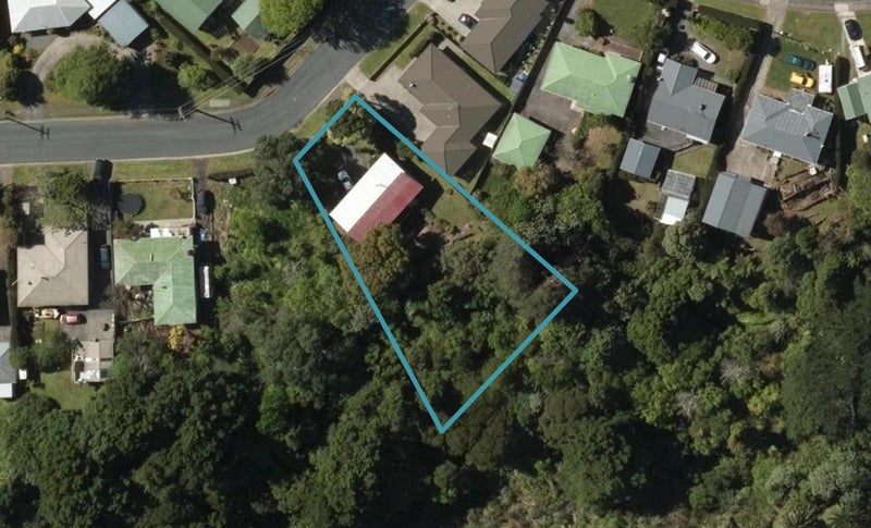 11 George Point Road, Onerahi, Whangarei - Carousel 1