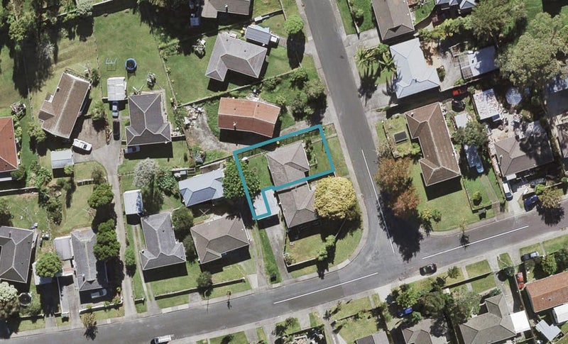 10A Shale Avenue, Massey, Auckland - Carousel 1