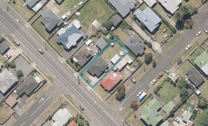 38 Carlton Avenue, Gonville, Whanganui - Carousel 1