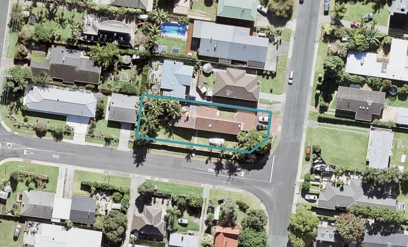 1 Kawau Island Avenue, Manly, Whangaparaoa - Carousel 1