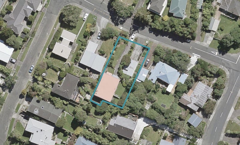 5 Pekanga Road, Normandale, Lower Hutt - Carousel 1