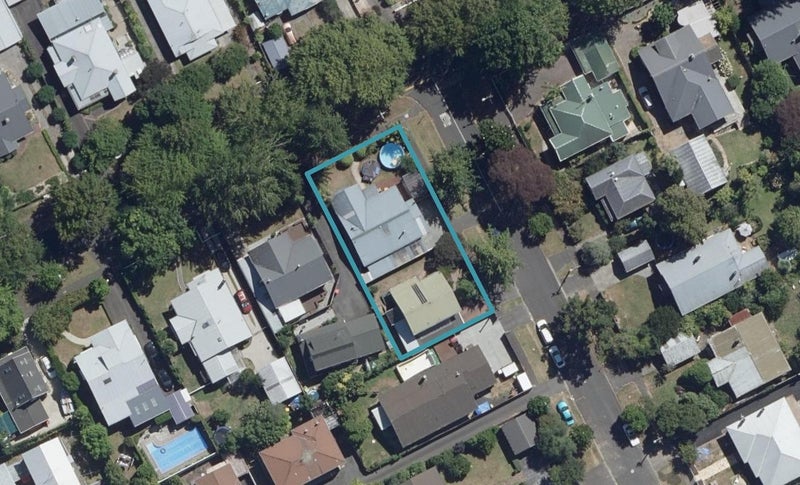8 Thames Street, Claudelands, Hamilton - Carousel 1