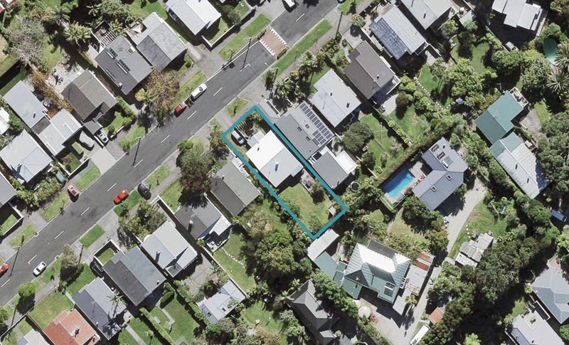 45 Warwick Avenue, Westmere, Auckland - Carousel 1